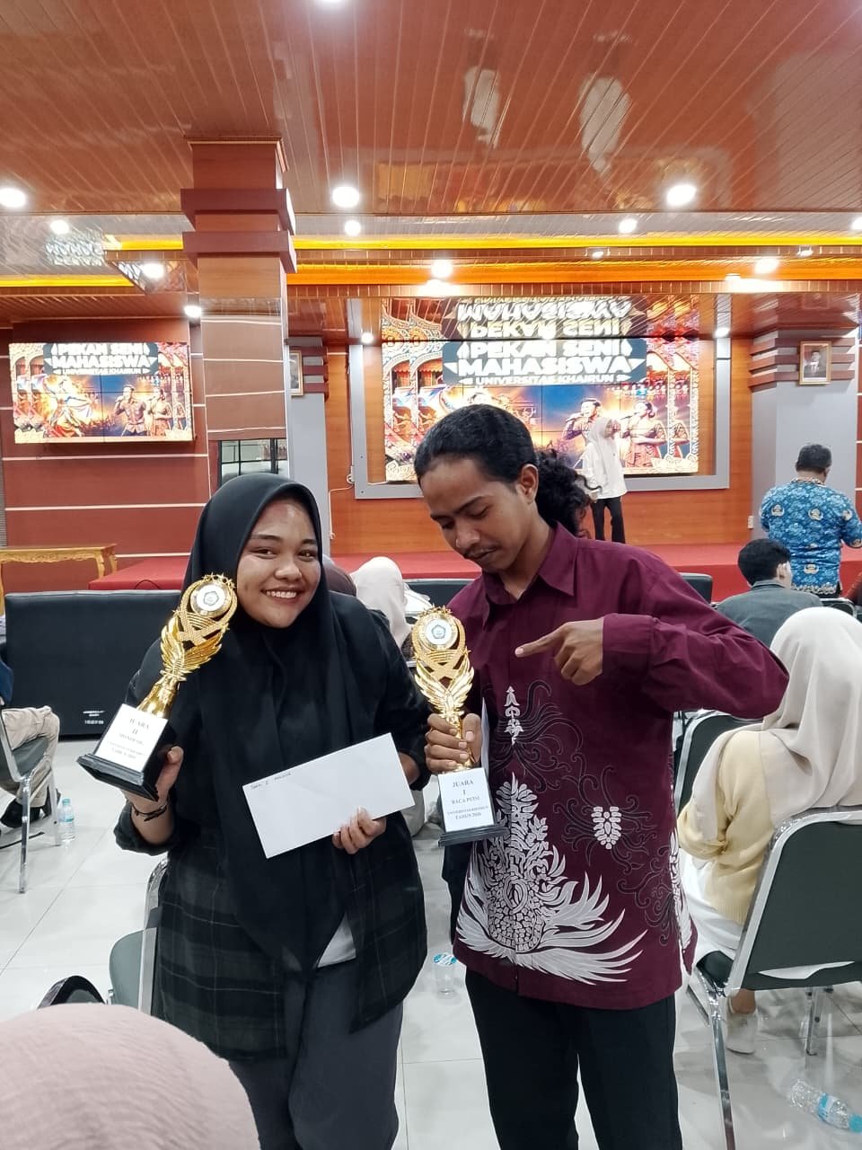 Raih Juara 1 dan 2, Mahasiswa Antropologi Sosial Harumkan Nama FIB di Pekan Seni Unkhair 2026